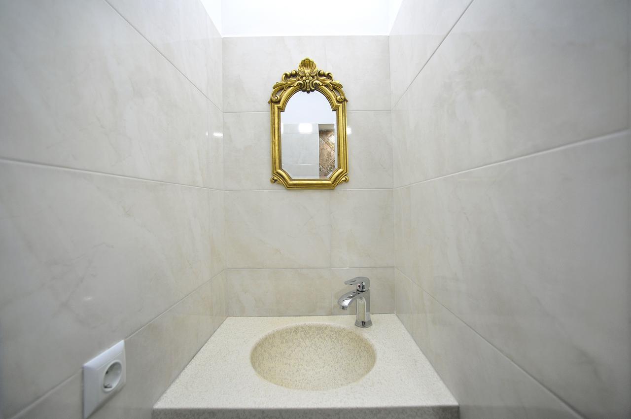 Rk City Hotel تبليسي المظهر الخارجي الصورة